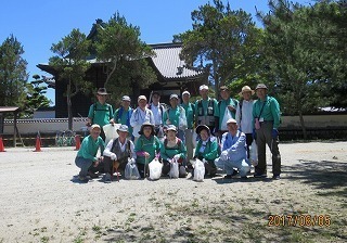 05.jpg